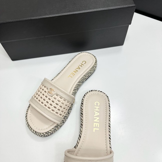 Chanel Slippers 55724-1