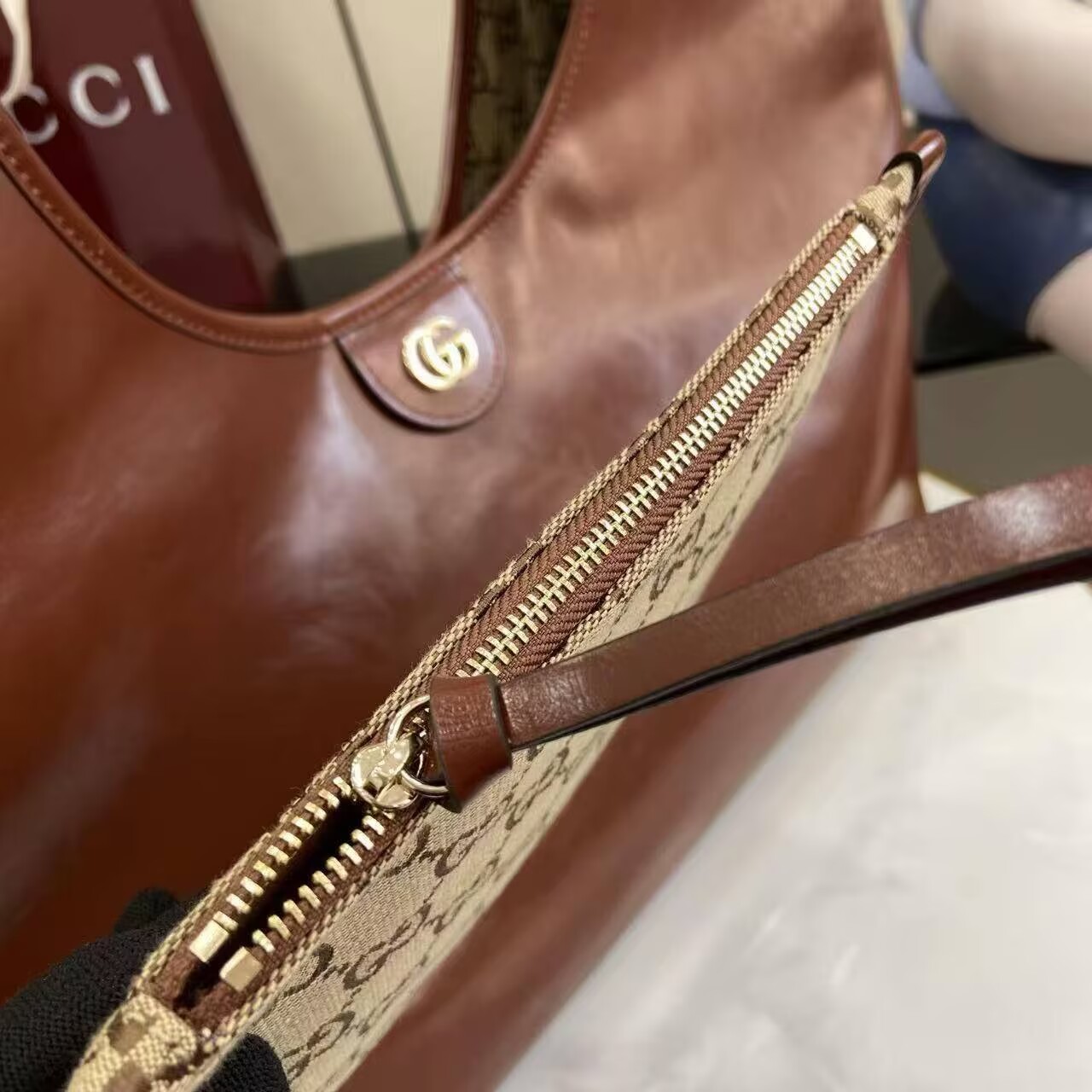 Gucci Giglio Original Oiled Leather large tote GG bag 853971 Brown