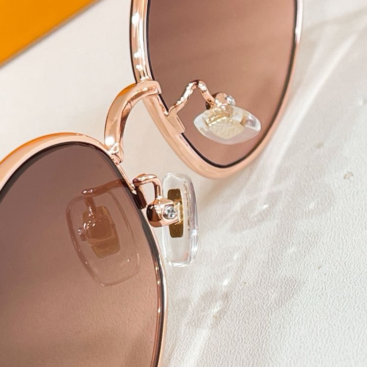 LV Sunglasses LVS00005-1