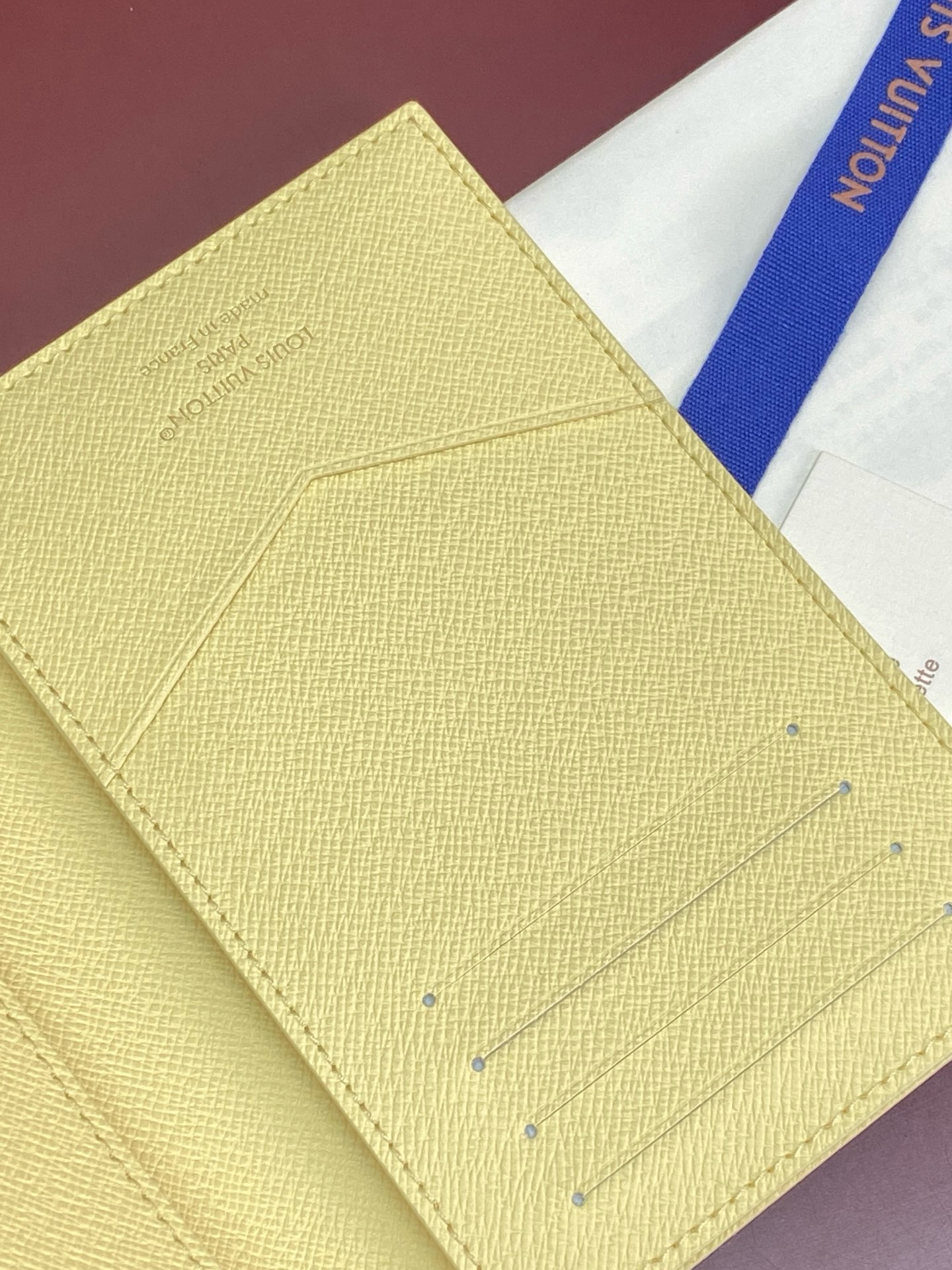 Louis Vuitton Passport Cover M29034 Banana