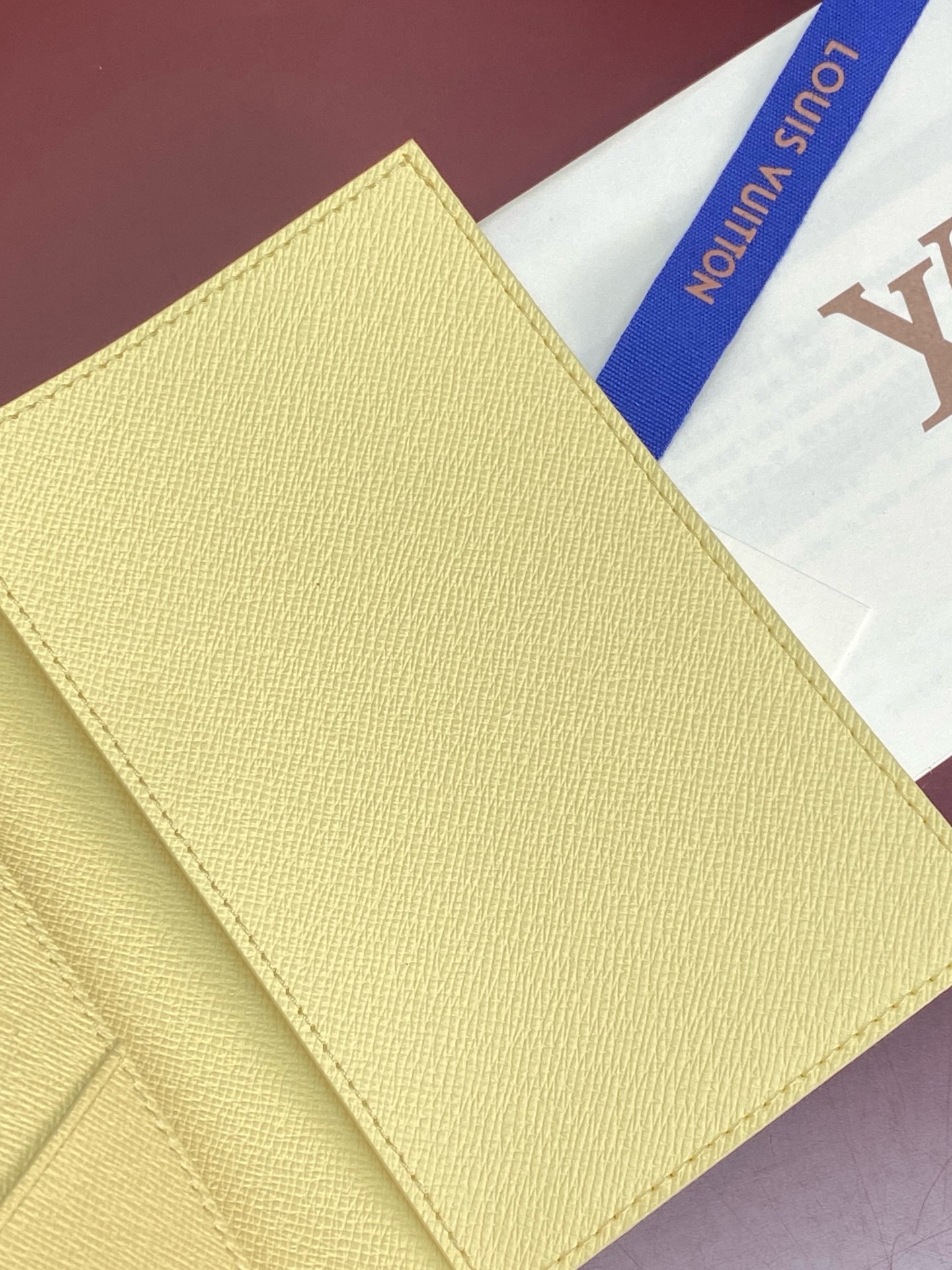 Louis Vuitton Passport Cover M29034 Banana