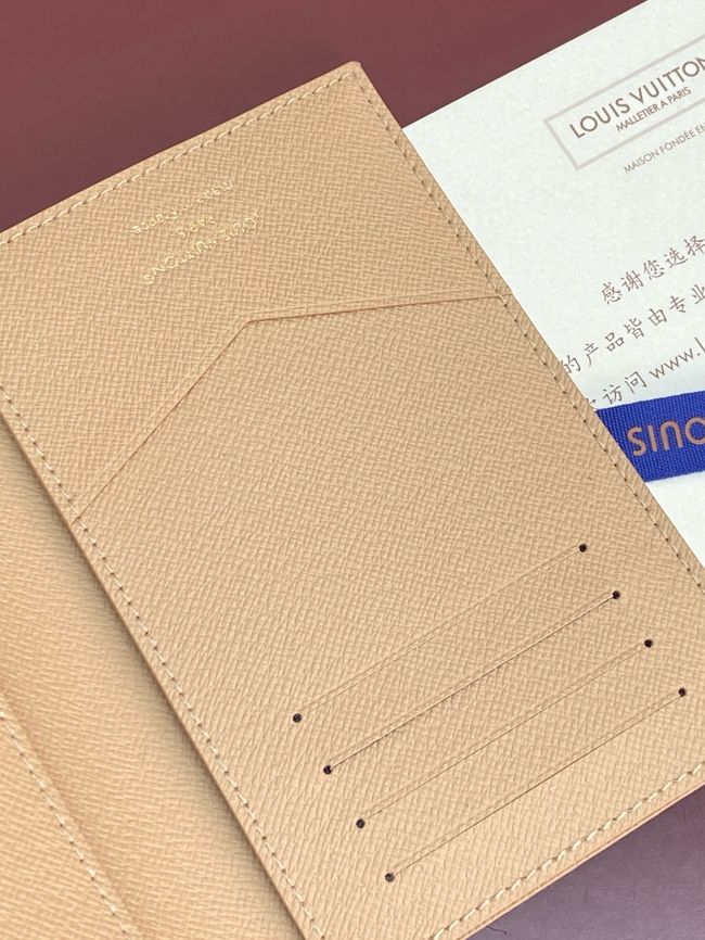 Louis Vuitton Passport Cover M29034 Nude Pink