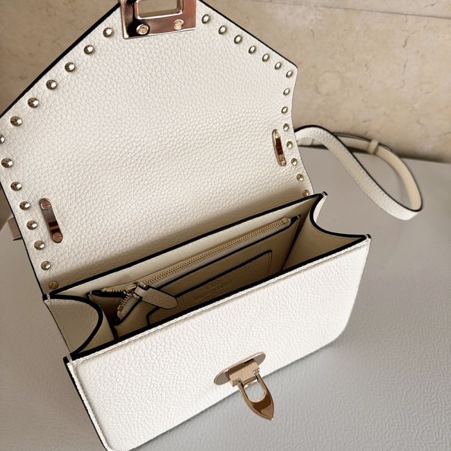 VALENTINO ROCKSTUD Small grained calfskin Shoulder Bag B0T76 Cream