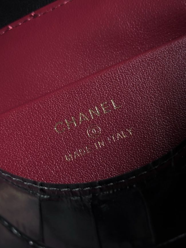 Chanel Clutch with chain Crocodile Embossed AP5294 black