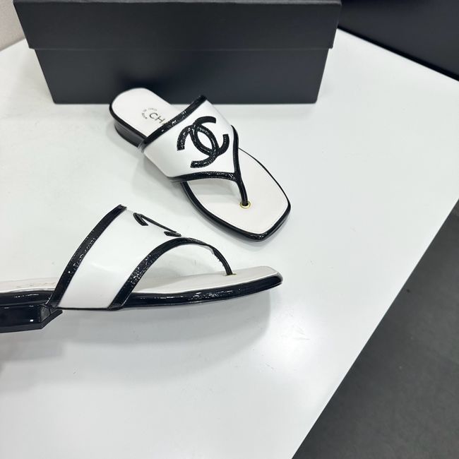 Chanel Thongs 64160-4