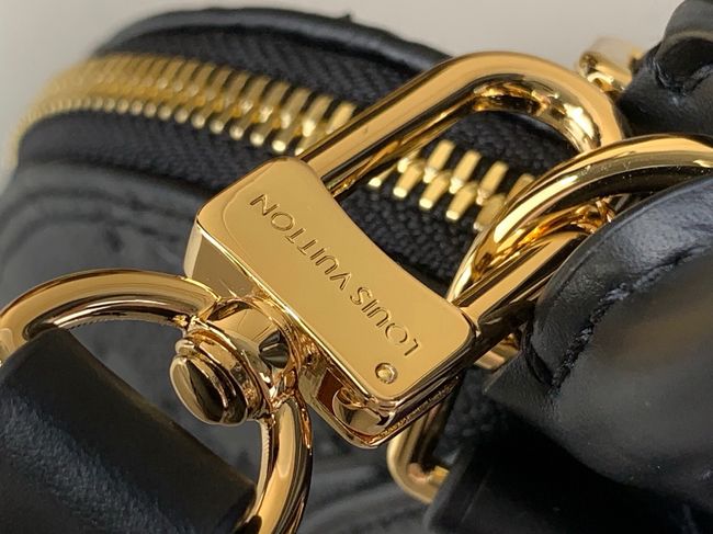 Louis Vuitton Alma BB M26409 black
