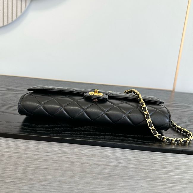 Chanel Clutch with chain Sheepskin AP5280 black