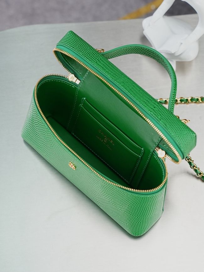 Chanel Vanity with Chain AP5195 green