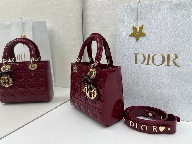 Small Lady Dior Bag with Strap Cannage patent leather M0531OU Burgundy