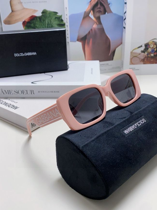 Dolce & Gabbana Sunglasses 821451-3