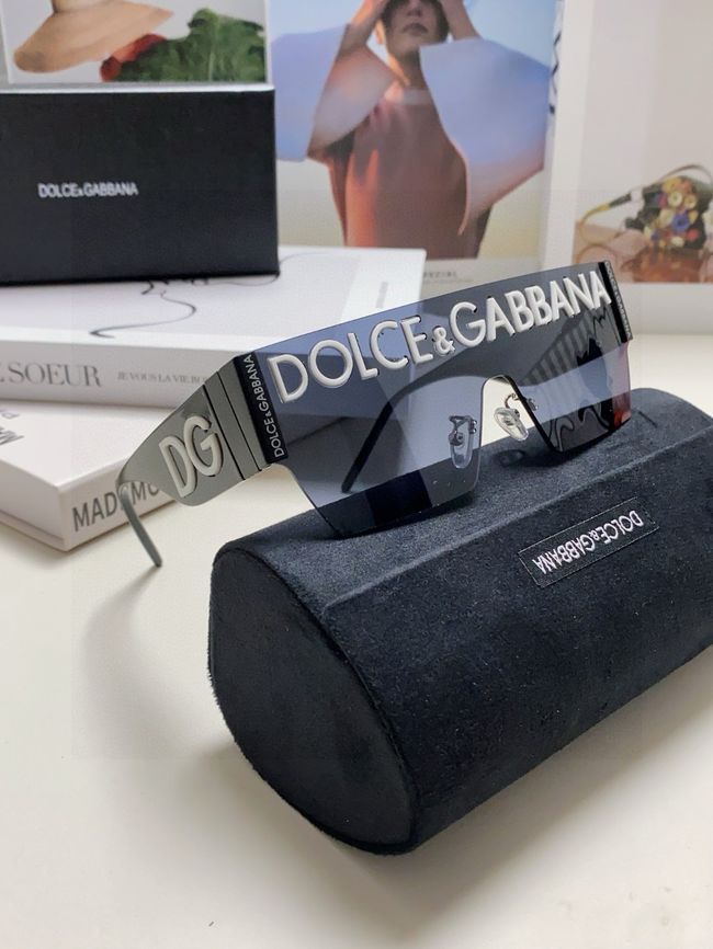 Dolce & Gabbana Sunglasses 821452-1