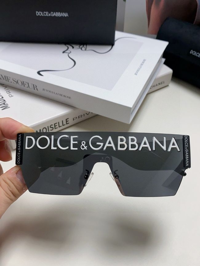 Dolce & Gabbana Sunglasses 821452-4