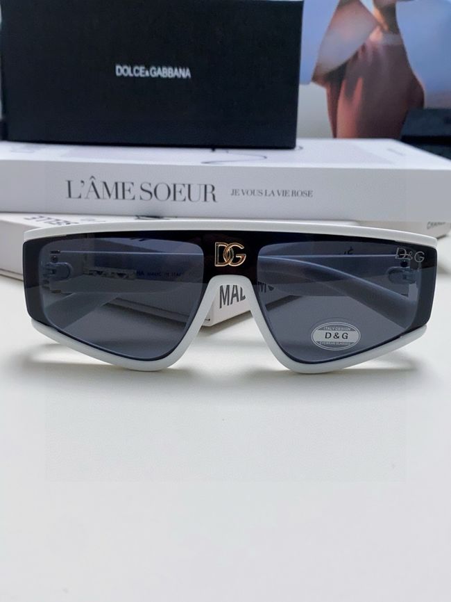 Dolce & Gabbana Sunglasses 821453-3