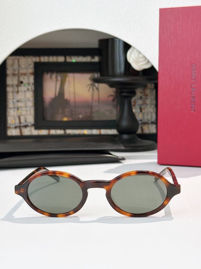 Saint Laurent Sunglasses 821509-7