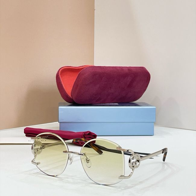 Gucci Sunglasses 821565-1