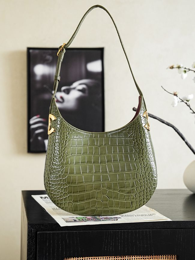 Chanel Shoulder Bags Crocodile Embossed 68011 green