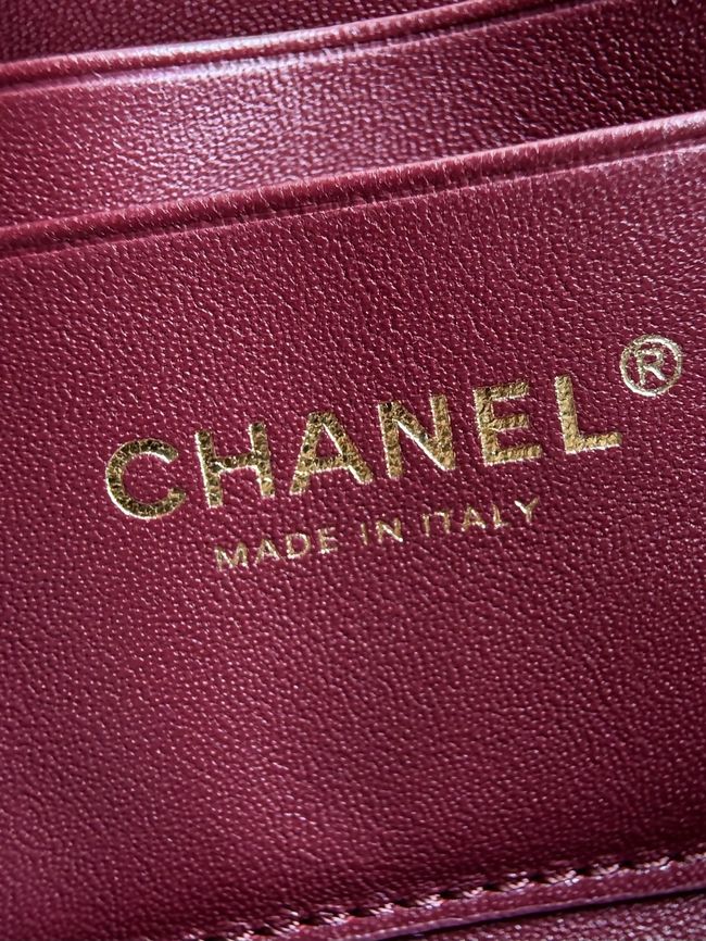 Chanel Vanity with Chain Crocodile Embossed AP5195 gray