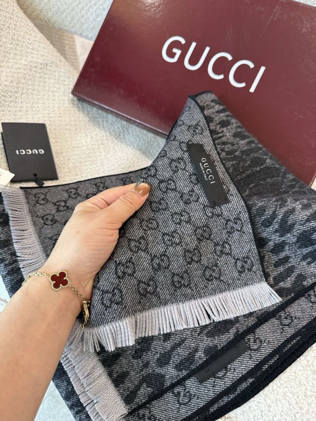 Gucci Reversible Cashmere scarf A005HK-2