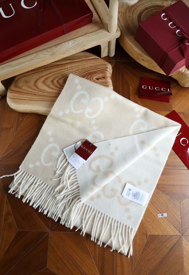 Gucci Reversible Cashmere scarf A006HK-2