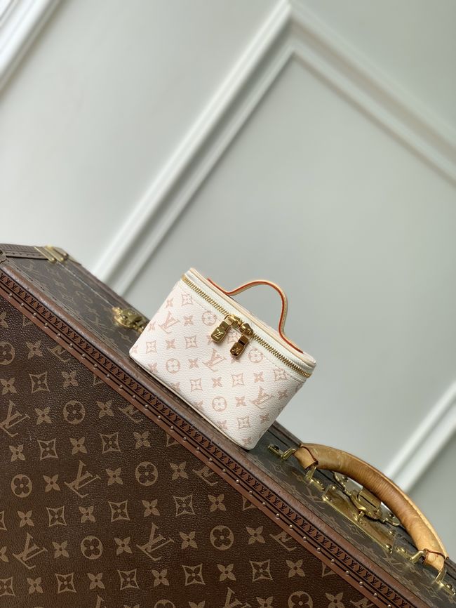 Louis Vuitton Nice Beauty M25689 white