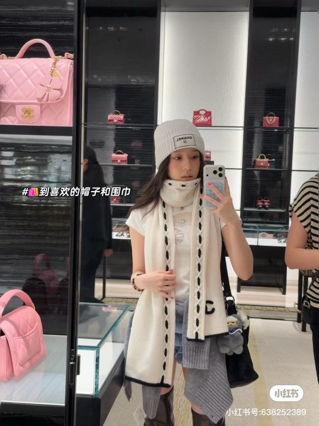 Chanel Cashmere Scarf AAC077-2