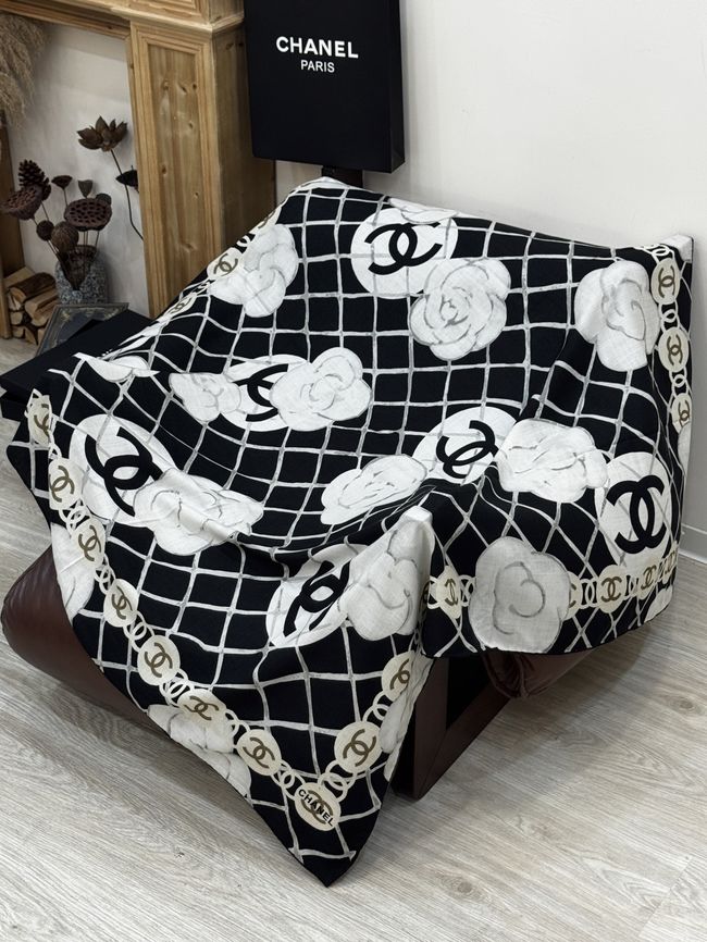 Chanel Wool and Silk Shawl AAC078-1