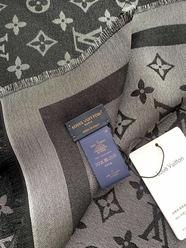 Louis Vuitton Monogram Shine Shawl M9A256-3