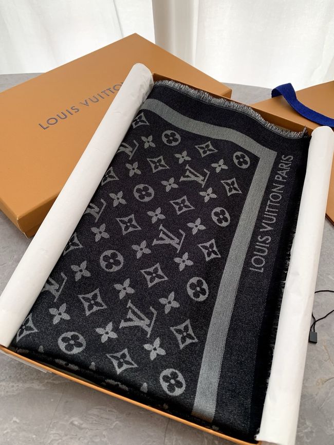 Louis Vuitton Monogram Shine Shawl M9A256-3