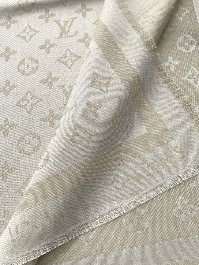 Louis Vuitton Monogram Shine Shawl M9A256-4