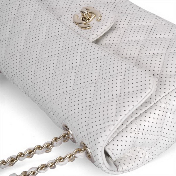 Chanel 1117 Classic Flap Bag White Leather Golden Hardware