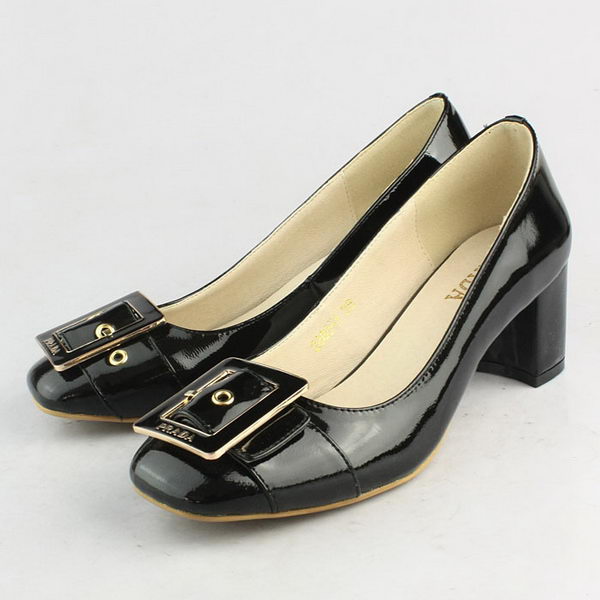 Prada Patent Leather Pump PD076 Black