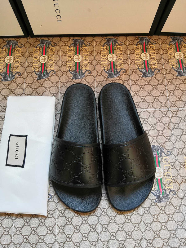 Gucci Slippers Men 010