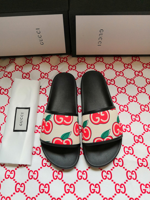 Gucci Slippers Men 017