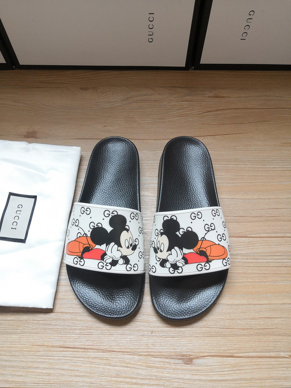 Gucci Slippers Men 002