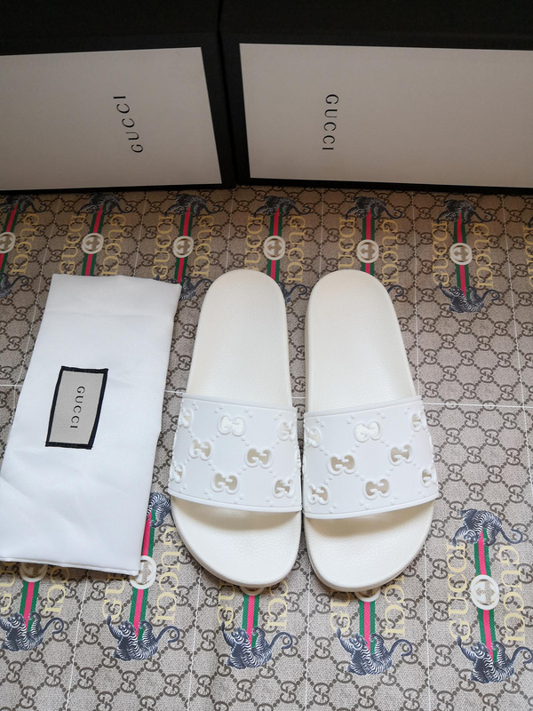 Gucci Slippers Men 065