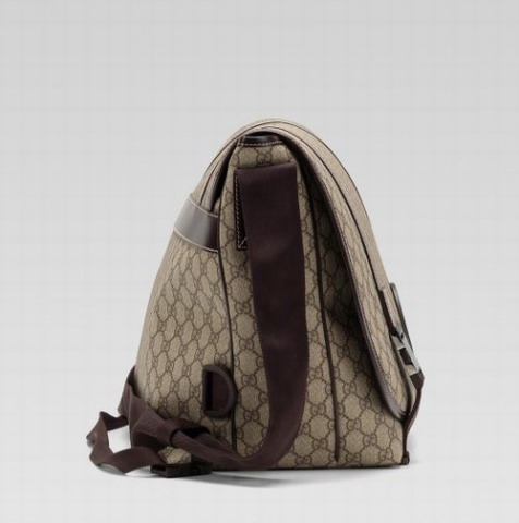 Gucci Borsa a tracolla grande con interblocco G 246334 in Beige