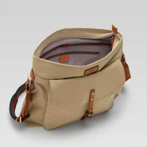 Gucci Medium Messenger Bag 256312 in Khaki