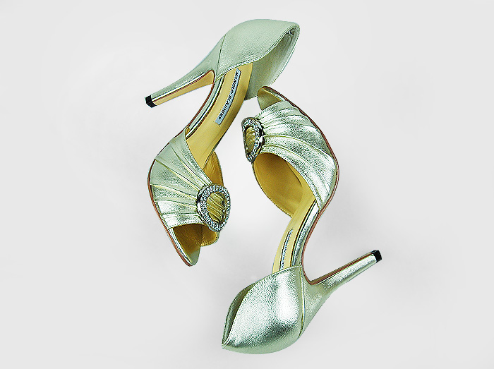 Manolo Blahnik Fashion Spring-Summer Sandals Light Gold with crystals