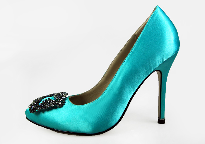 Manolo Blahnik Something Satin Pump green