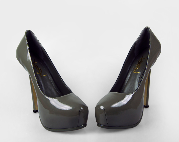 Yves Saint Lauren sewing toe pumps taupe