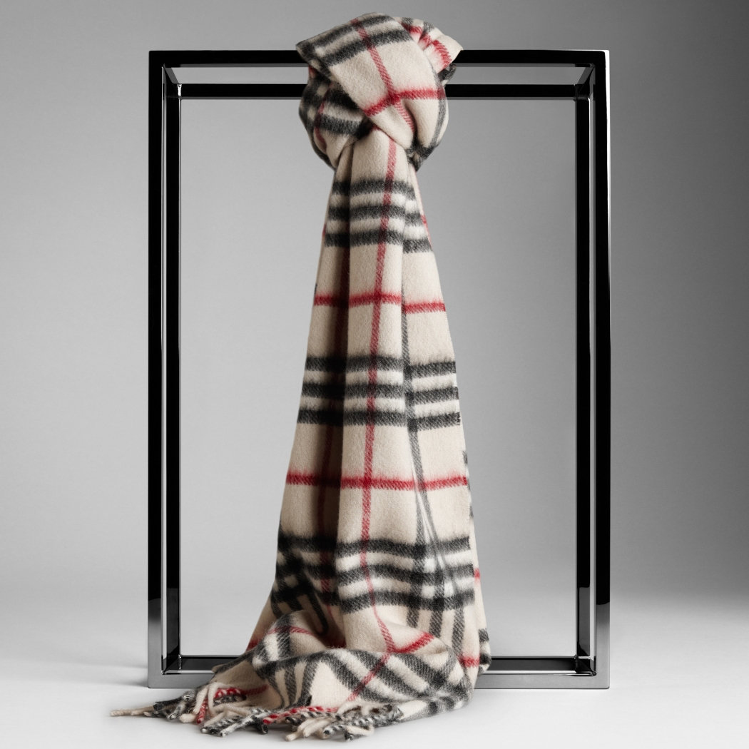 Burberry Controlla Sciarpa 32012981