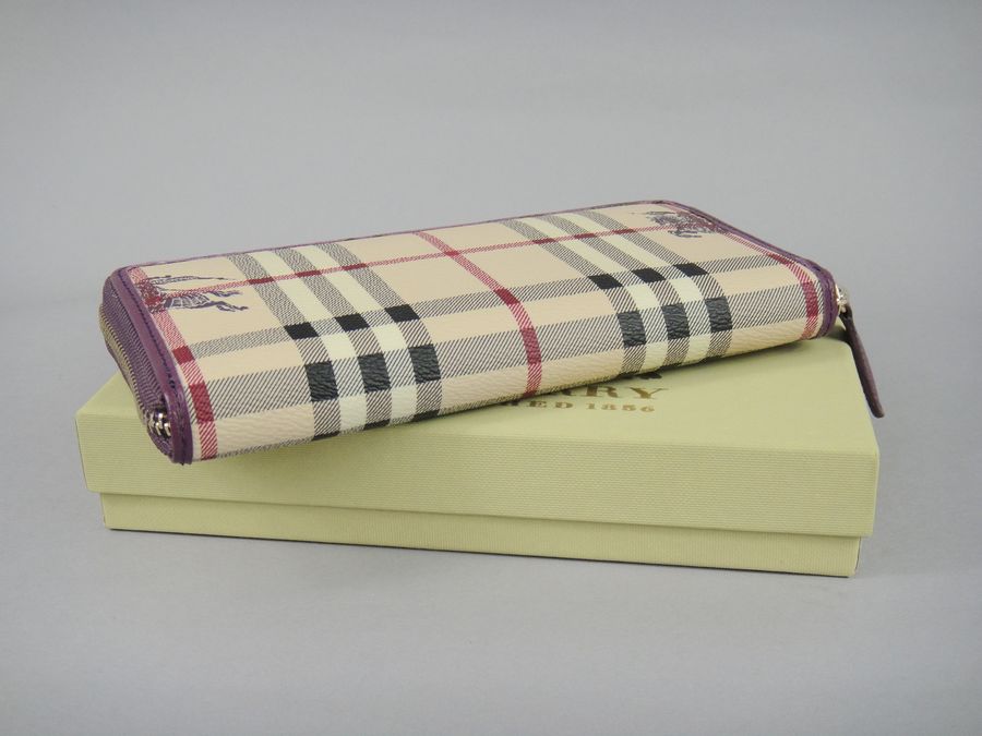 Burberry Grande Haymarket check Wallet 36404551