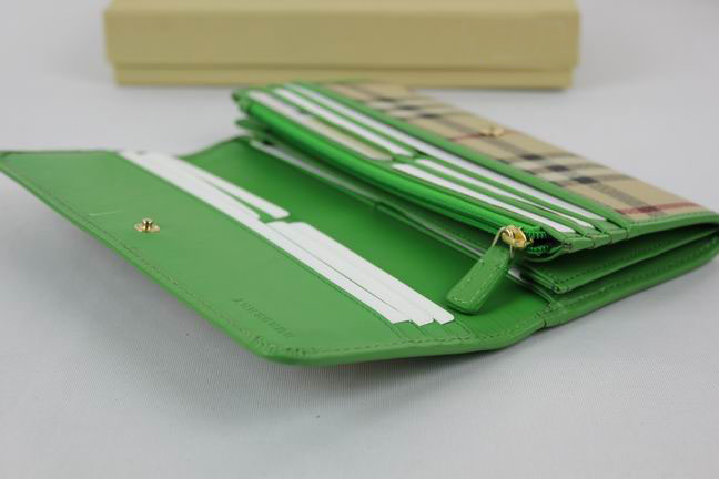 Burberry Grande Nova Check ID Wallet 34635771