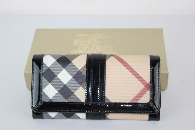 Burberry Grande Nova Check ID Wallet 34635783