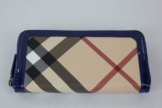 Burberry Grande Nova Check ID Wallet 34635787
