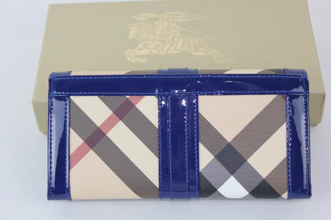 Burberry Grande Nova Check ID Wallet 37540581