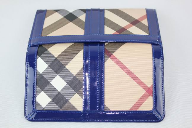 Burberry Grande Nova Check ID Wallet 37540581
