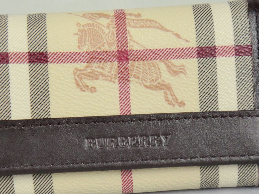 Burberry Grande Haymarket check Wallet 002