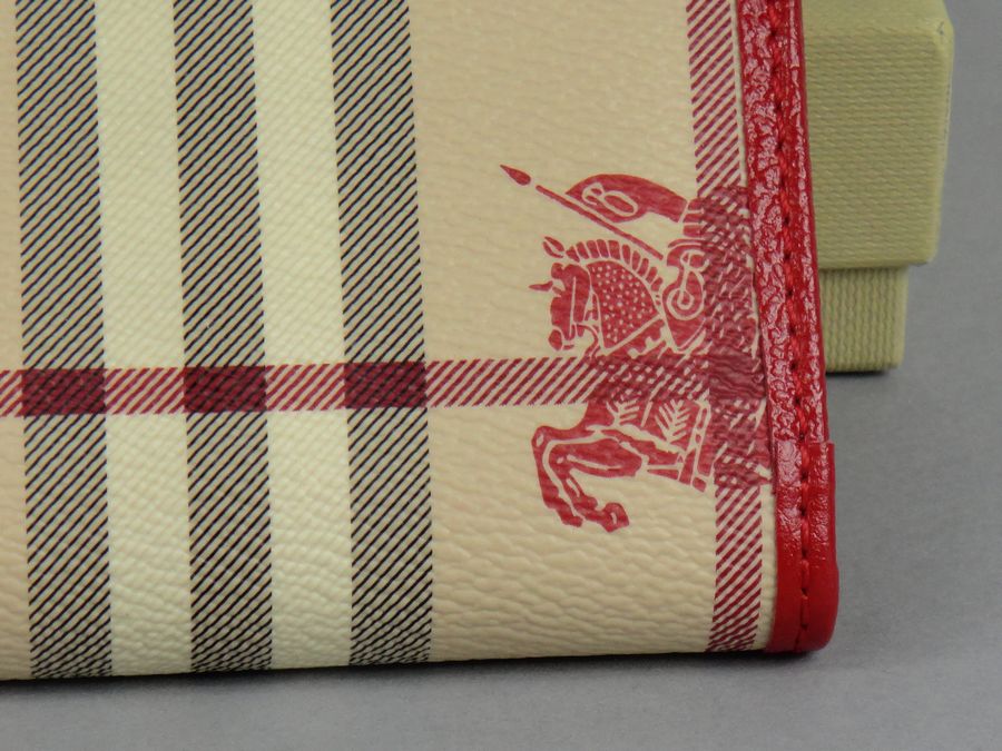 Burberry Grande Haymarket check Wallet 006