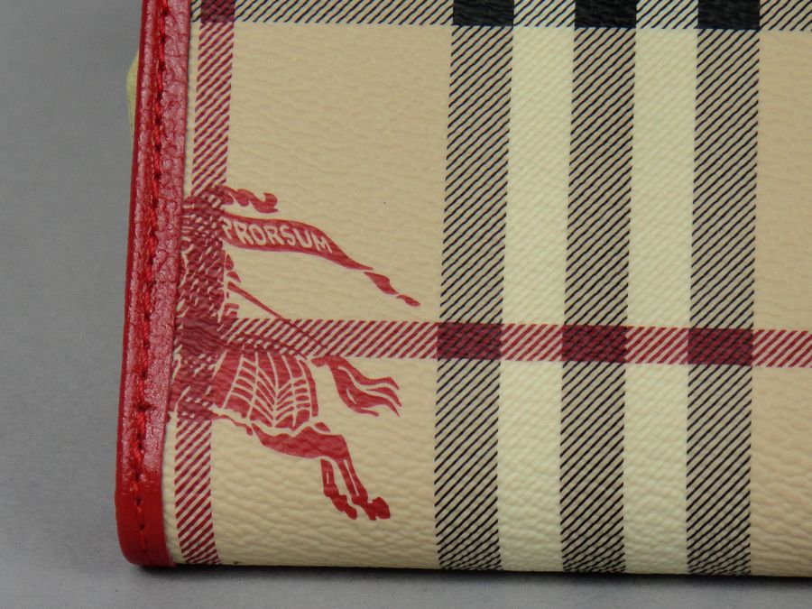 Burberry Grande Haymarket check Wallet 006